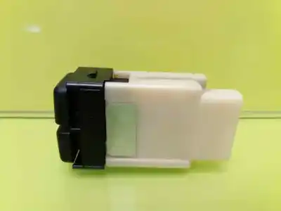 Pezzo di ricambio per auto di seconda mano comando multifunzione per lexus is 200 (ds2/is2) d-cat riferimenti oem iam 8484033050  