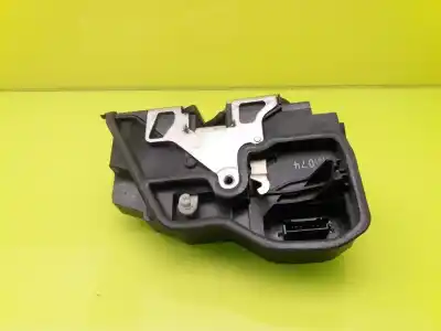 Recambio de automóvil de segunda mano de cerradura puerta delantera derecha para bmw x3 (e83) 2.0 turbodiesel cat referencias oem iam 7167074  