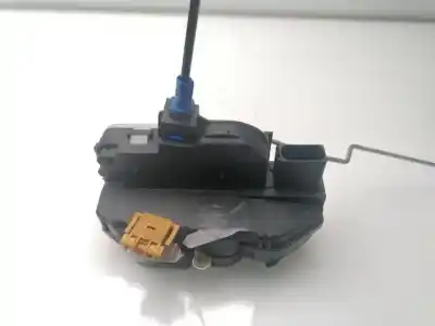 Second-hand car spare part left front door lock for opel astra j lim. 1.6 16v cat oem iam references 13579522  