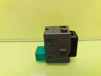 Second-hand car spare part switch for lexus is 200 (ds2/is2) d-cat oem iam references 8498830130  15a895