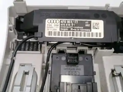 Автозапчасти б/у внутренний свет за audi q7 (4l) 4l/xbunq1 ссылки oem iam 4l0947135m  4f0951177