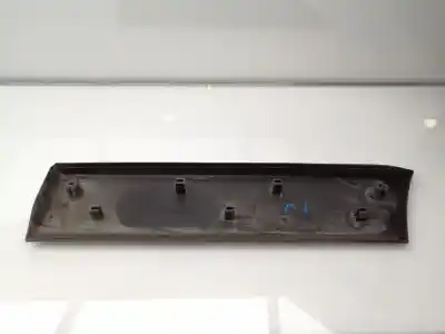 Pezzo di ricambio per auto di seconda mano modanatura per iveco daily caja cerrada riferimenti oem iam 504081053 500326892 , 504099608 504099606