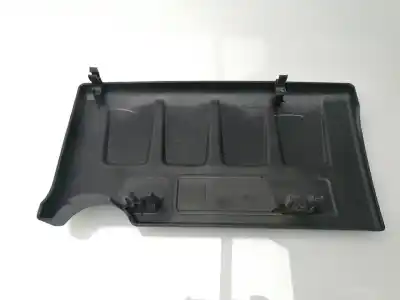 Pezzo di ricambio per auto di seconda mano modanatura per opel astra j lim. 1.6 16v cat riferimenti oem iam 55561431  
