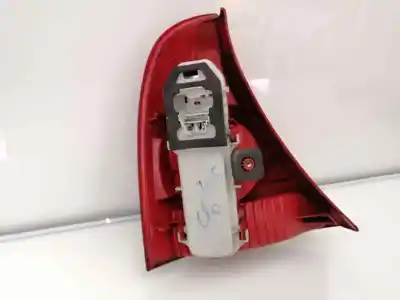 Автозапчастина б/у правий ліхтар для renault clio ii fase ii (b/cb0) 1.5 dci diesel посилання на oem iam 8200071414  