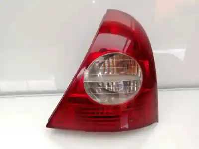 Автозапчасти б/у правый задний фонарь за renault clio ii fase ii (b/cb0) 1.5 dci diesel ссылки oem iam 8200071414