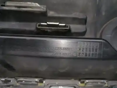 Автозапчастина б/у передня решіта для ford c-max c-max посилання на oem iam am51r8200c  am51r8138c