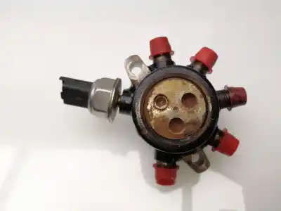 İkinci el araba yedek parçası enjektör rampasi için suzuki jimny sn (fj) 1.3 16v cat oem iam referansları 8200379933  h8200334367