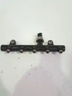Pièce détachée automobile d'occasion RAMPE D'INJECTEUR pour PEUGEOT 407  Références OEM IAM 9658227880  