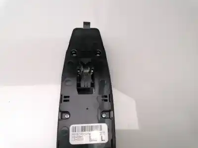 Pièce détachée automobile d'occasion commande de lève vitre avant gauche pour bmw serie 1 lim. (f40) 118i m sport références oem iam 920810903  