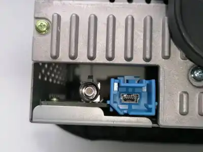 Pezzo di ricambio per auto di seconda mano impianto audio / radio cd per opel corsa e 1.3 16v cdti riferimenti oem iam 42473836 603127495 555343750