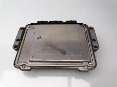 Recambio de automóvil de segunda mano de centralita motor uce para renault megane ii sedán (lm0/1_) 1.9 dci (lm0g lm1g lm2c) referencias oem iam 8200310863 8200370779 0281011549