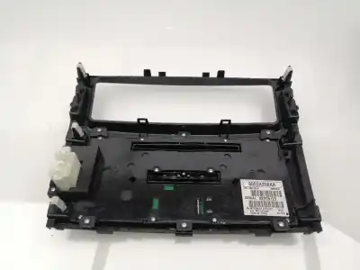 Pezzo di ricambio per auto di seconda mano impianto audio / radio cd per mitsubishi montero (v80/v90) 3.2 di-d invite riferimenti oem iam 8002a256xa  