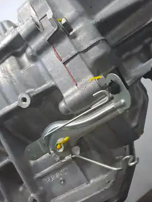 Автозапчастина б/у коробка передач для lexus is 300 (jce10) * посилання на oem iam 3092030030  