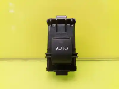Pièce détachée automobile d'occasion Commande De Lève Vitre Avant Droit pour LEXUS IS 200 (DS2/IS2) D-CAT Références OEM IAM 192875  84030