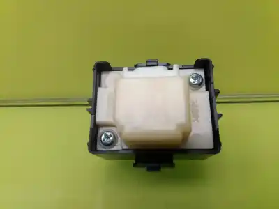 Second-hand car spare part switch for lexus is 200 (ds2/is2) d-cat oem iam references 8493030070  