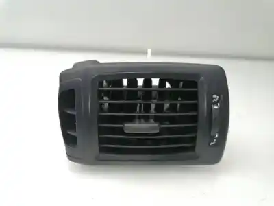 Автозапчастина б/у аераційна решіта для RENAULT CLIO II FASE I (B/CBO) 1.2 Посилання на OEM IAM 7701051855  