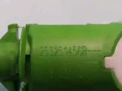 Pezzo di ricambio per auto di seconda mano interruttore per renault master ii phase 2 combi 3.0 dci riferimenti oem iam 253251456r  