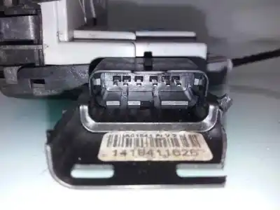 Peça sobressalente para automóvel em segunda mão fechadura da porta traseira direita por peugeot 308 1.6 16v hdi referências oem iam 9800617280  9138q7