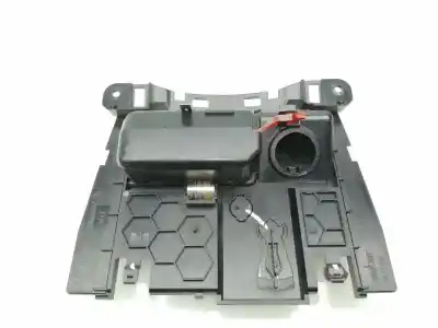 Автозапчастина б/у попільничка для audi a4 avant (8e) a4 avant 8e посилання на oem iam 8k0857951v10 8k0857951cv10 8k0857951