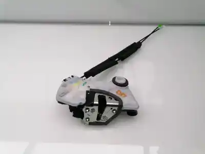 Pièce détachée automobile d'occasion serrure de porte avant droite pour toyota c-hr hybrid active références oem iam 69030f4020