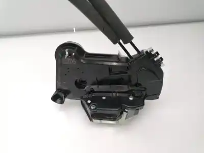 Pièce détachée automobile d'occasion serrure de porte avant droite pour toyota c-hr hybrid active références oem iam 69030f4020  