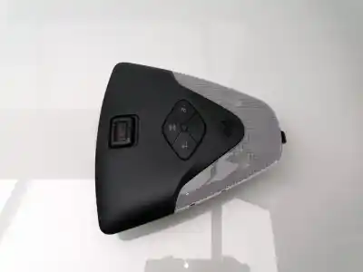 Pièce détachée automobile d'occasion lumière intérieure pour toyota c-hr hybrid active références oem iam 81260f4152c1
