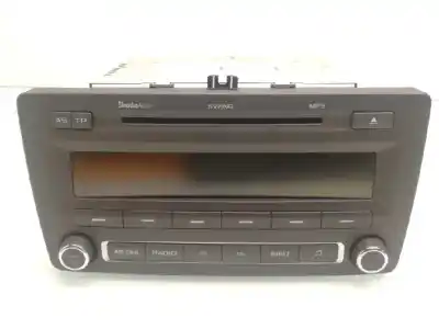 Gebrauchtes Autoersatzteil AUDIOSYSTEM / RADIO-CD zum SKODA OCTAVIA BERLINA (1Z3)  OEM-IAM-Referenzen 1Z0035161F  7648256360