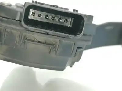 Second-hand car spare part accelerator pedal for opel astra j lim. 1.6 16v cat oem iam references 13252702  6pv00976507