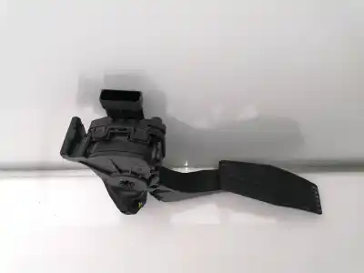 Second-hand car spare part accelerator pedal for opel astra j lim. 1.6 16v cat oem iam references 13252702
