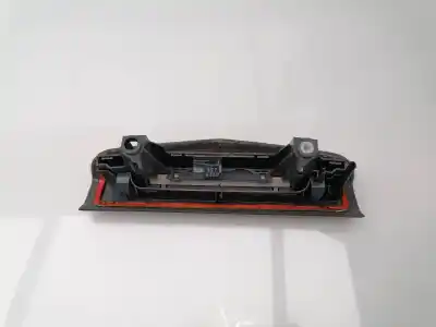 Pezzo di ricambio per auto di seconda mano lampada posteriore centrale per opel corsa e 1.3 16v cdti riferimenti oem iam 13188045  