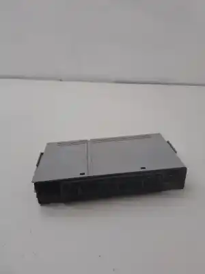 Second-hand car spare part fuse box unit for lexus is 300 (jce10) * oem iam references 8264453010  