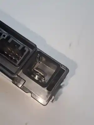 Second-hand car spare part fuse box unit for lexus is 300 (jce10) * oem iam references 8264453010  