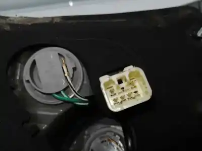 Автозапчастина б/у правий ліхтар для toyota yaris (ksp9/scp9/nlp9) 1.0 vvt-i посилання на oem iam 815510d370  