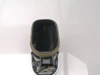 Автозапчастина б/у аераційна решіта для citroen c3 picasso 1.4 16v посилання на oem iam 9682570377  
