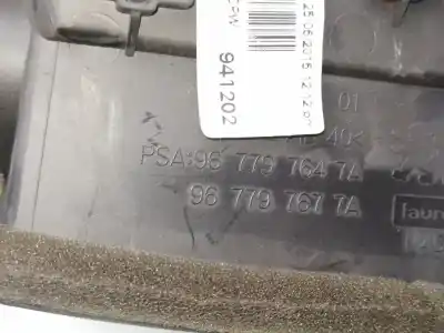 Pezzo di ricambio per auto di seconda mano modanatura per citroen c4 picasso i monospace (ud_) 1.6 hdi 110 riferimenti oem iam 967797647a 967797677a 