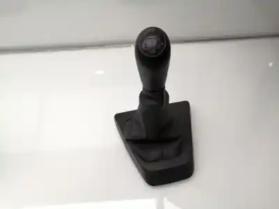 Pezzo di ricambio per auto di seconda mano Rivestimento Della Leva Del Cambio per DACIA DOKKER MONOSPACE (KE_) 1.5 dCi / Blue dCi 75 (KEAJ KEAH KEJW) Riferimenti OEM IAM 969358077R 969352473R 969353593R