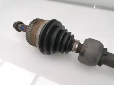 Second-hand car spare part front left transmission for renault clio ii fase i (b/cbo) 1.2 oem iam references 8200372167  