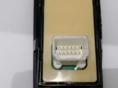 Second-hand car spare part rear right power window switch for lexus is 200 (ds2/is2) d-cat oem iam references 8481033110  