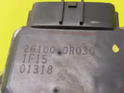 Автозапчастина б/у коробка метелика для lexus is 200 (ds2/is2) d-cat посилання на oem iam 261000r030  
