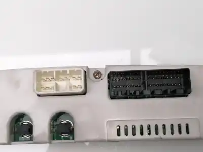 Second-hand car spare part multifunction display for ssangyong rodius xdi oem iam references 8025021340  