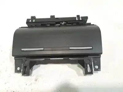 Gebrauchtes Autoersatzteil Aschenbecher zum AUDI A4 AVANT (8E)  OEM-IAM-Referenzen 8E0857951H  