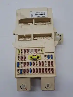 Pezzo di ricambio per auto di seconda mano Scatola Di Preriscaldamento per SSANGYONG TIVOLI * Riferimenti OEM IAM 8215035032  