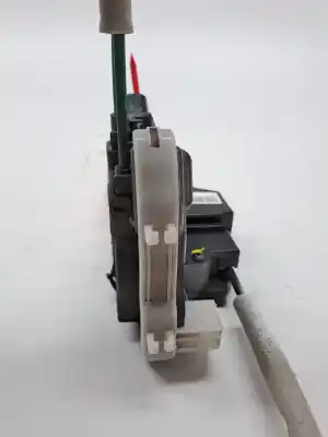 Pezzo di ricambio per auto di seconda mano serratura porta anteriore destra per ssangyong tivoli * riferimenti oem iam 7122035000  
