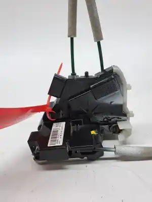 Pezzo di ricambio per auto di seconda mano serratura porta anteriore sinistra per ssangyong tivoli * riferimenti oem iam 7121035021  