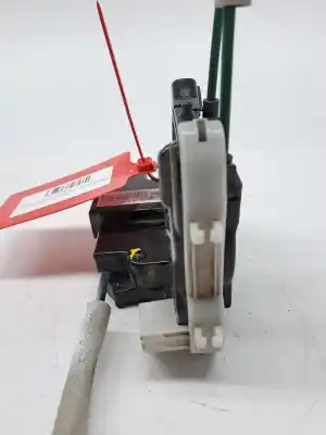 Pezzo di ricambio per auto di seconda mano serratura porta anteriore sinistra per ssangyong tivoli * riferimenti oem iam 7121035021  