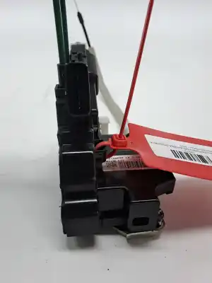 Pezzo di ricambio per auto di seconda mano serratura porta anteriore sinistra per ssangyong tivoli * riferimenti oem iam 7121035021  