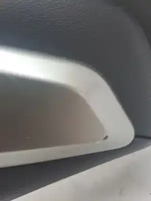 Автозапчастина б/у обликка задніх правіх дверей для ssangyong tivoli * посилання на oem iam 732ar35000lbh  