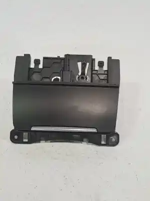 Автозапчасти б/у пепельница за AUDI A4 AVANT (8K5) (2008) 2.0 16V TDI ссылки OEM IAM 8K0857951C  