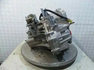Second-hand car spare part gearbox for renault megane ii sedán (lm0/1_) 1.9 dci (lm0g lm1g lm2c) oem iam references nd0008 8200370824 8200128325