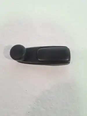 Tweedehands auto-onderdeel HANDGREEP LINKS ACHTERRUIT voor PEUGEOT 208  OEM IAM-referenties 9240F4  